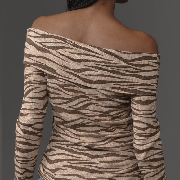 Pilcro Off-The-Shoulder Long-Sleeve Top, XL, Neutral Zebra Print - Picture 4 of 16